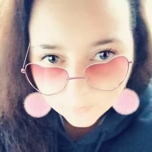 Meet your Posher, Sabrina